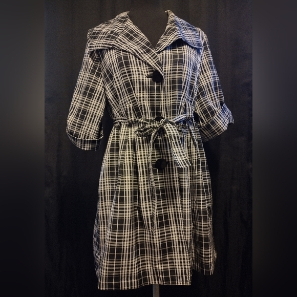 PLAID Short-sleeved Coat - Picture 1 of 8